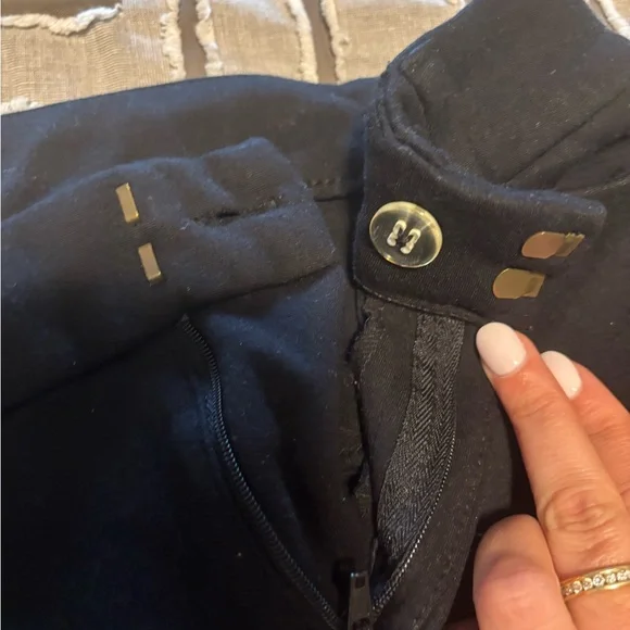 Old Navy Women’s Black Pixie Pants Size 8 - Picture 3 of 5